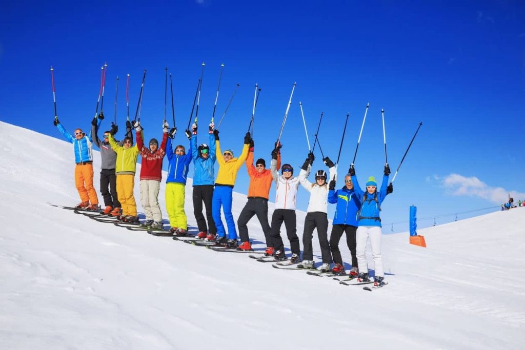 how to plan the perfect group ski trip 1